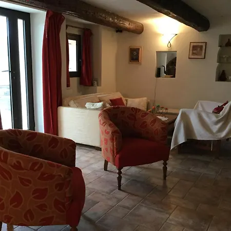 Typical Provencal Mas With Pool, A Little Corner Of Paradise With View Of Sainte Victoire, Close To Aix En Provence, Sleeps 10. 沃内勒